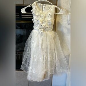 Girls White Lace & Tulle Flower Girl Dress